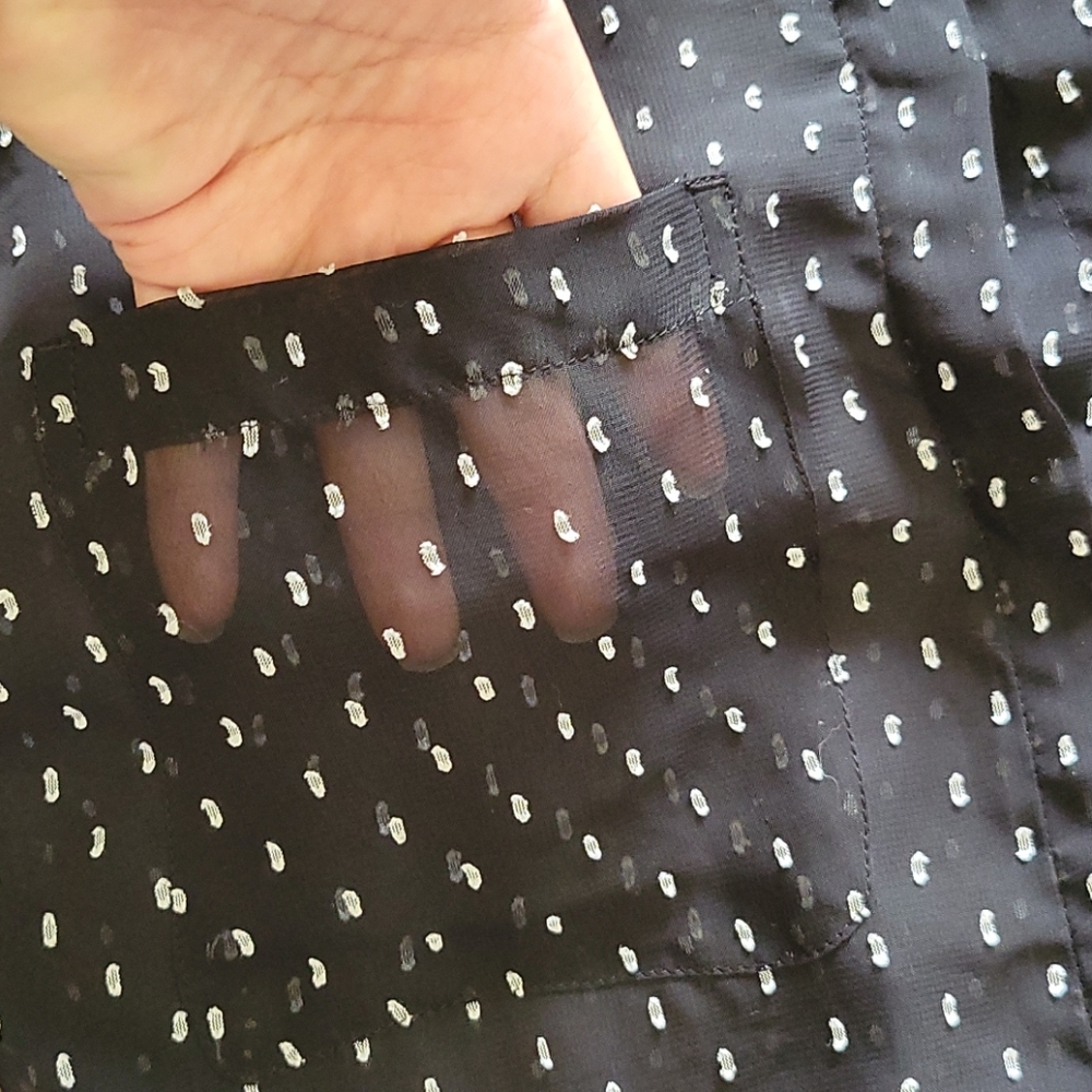 3/$20 Loft blouse - Picture 3 of 4